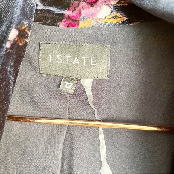 1.State Floral Velvet Blazer - Picture 4 of 6